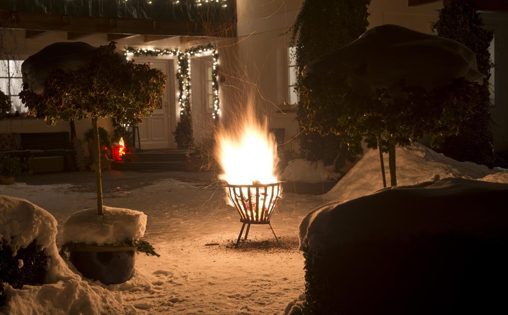 Landhaus Leitner Am Wolfgangsee ザンクト・ギルゲン エクステリア 写真