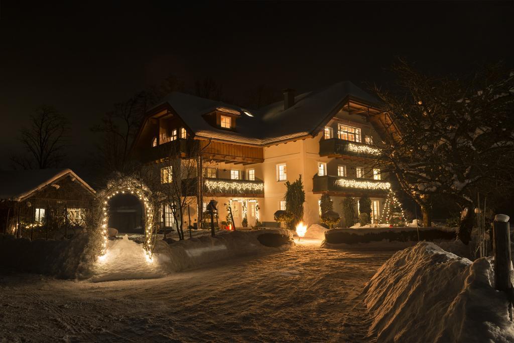 Landhaus Leitner Am Wolfgangsee ザンクト・ギルゲン エクステリア 写真