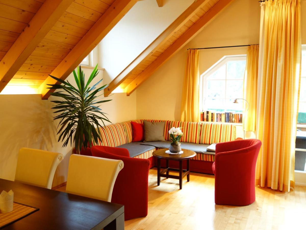 Landhaus Leitner Am Wolfgangsee ザンクト・ギルゲン エクステリア 写真